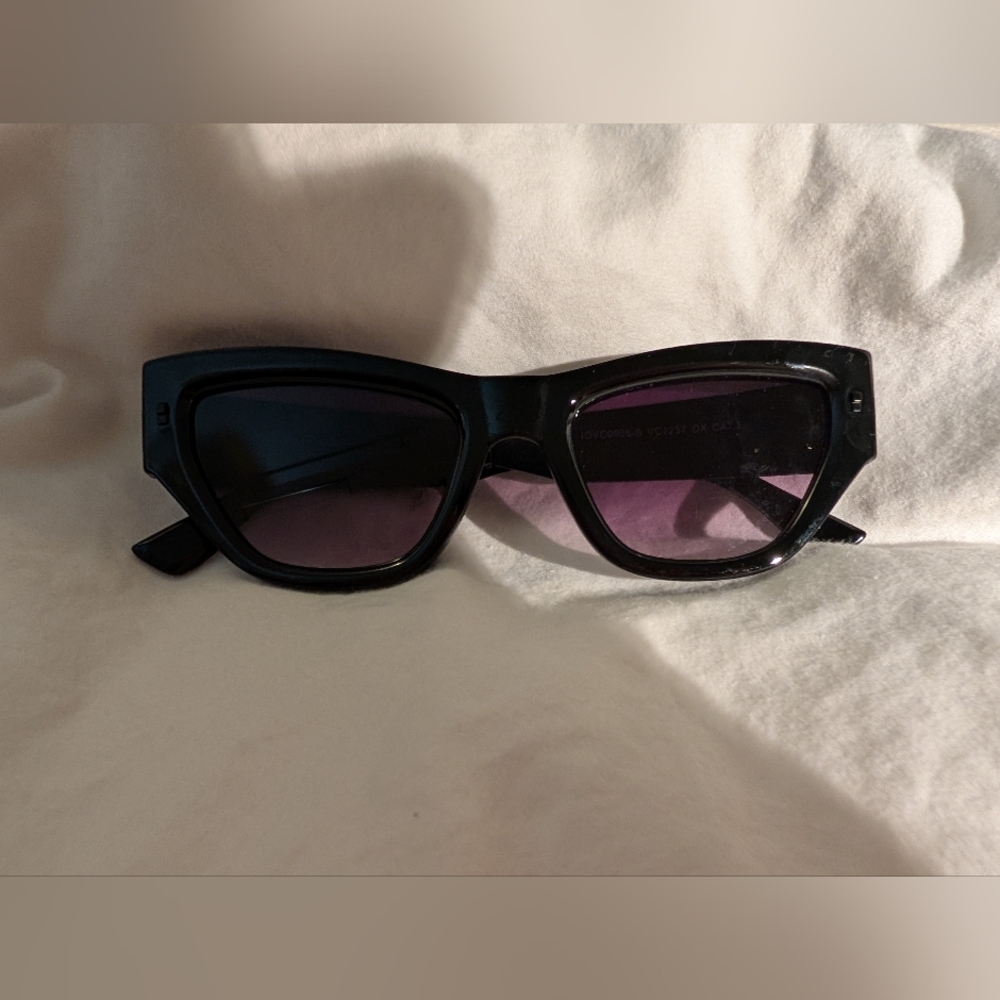 Vince Camuto Cat Eye Sunglasses